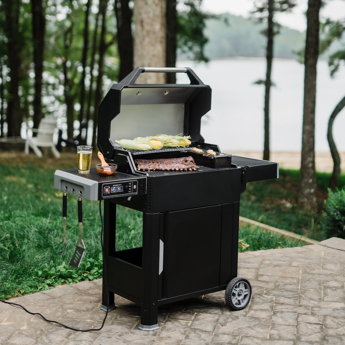 Masterbuilt AutoIgnite Series 545 Digitaler Holzkohlegrill & Smoker